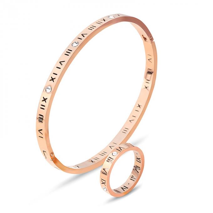 El oro de la moda plateó los brazaletes de acero inoxidables y a Ring Roman Number Bangle de las señoras del brazalete