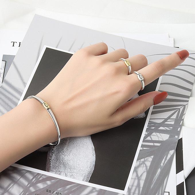 Brazaletes de las señoras del brazalete del oro y astilla coreanos al por mayor Bangae de los encantos de Ring Bangle