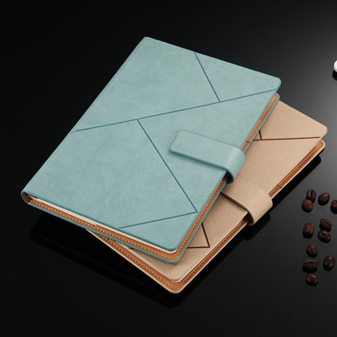 Línea de cerradura del cuaderno del negro del cuaderno A5 del negocio de los viajeros que ata los diarios creativos diarios del cuaderno